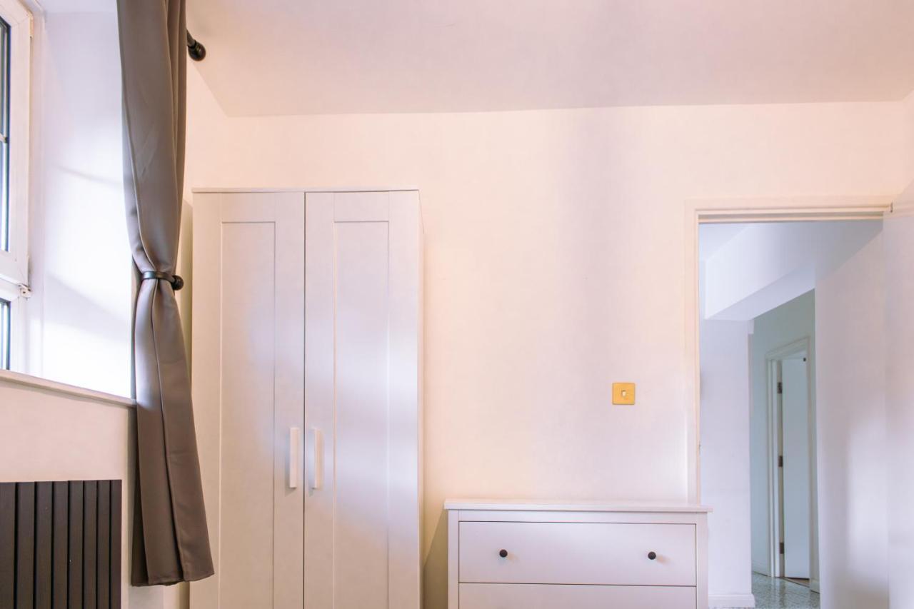 Nice 4 Bedroom Apartment Near City Centre 2-Min Walk To Metro !! Business & Family Friendly!! Londra Esterno foto